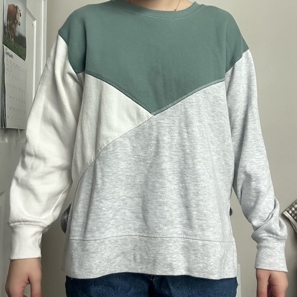 Color-block crew neck - Picture 2 of 4